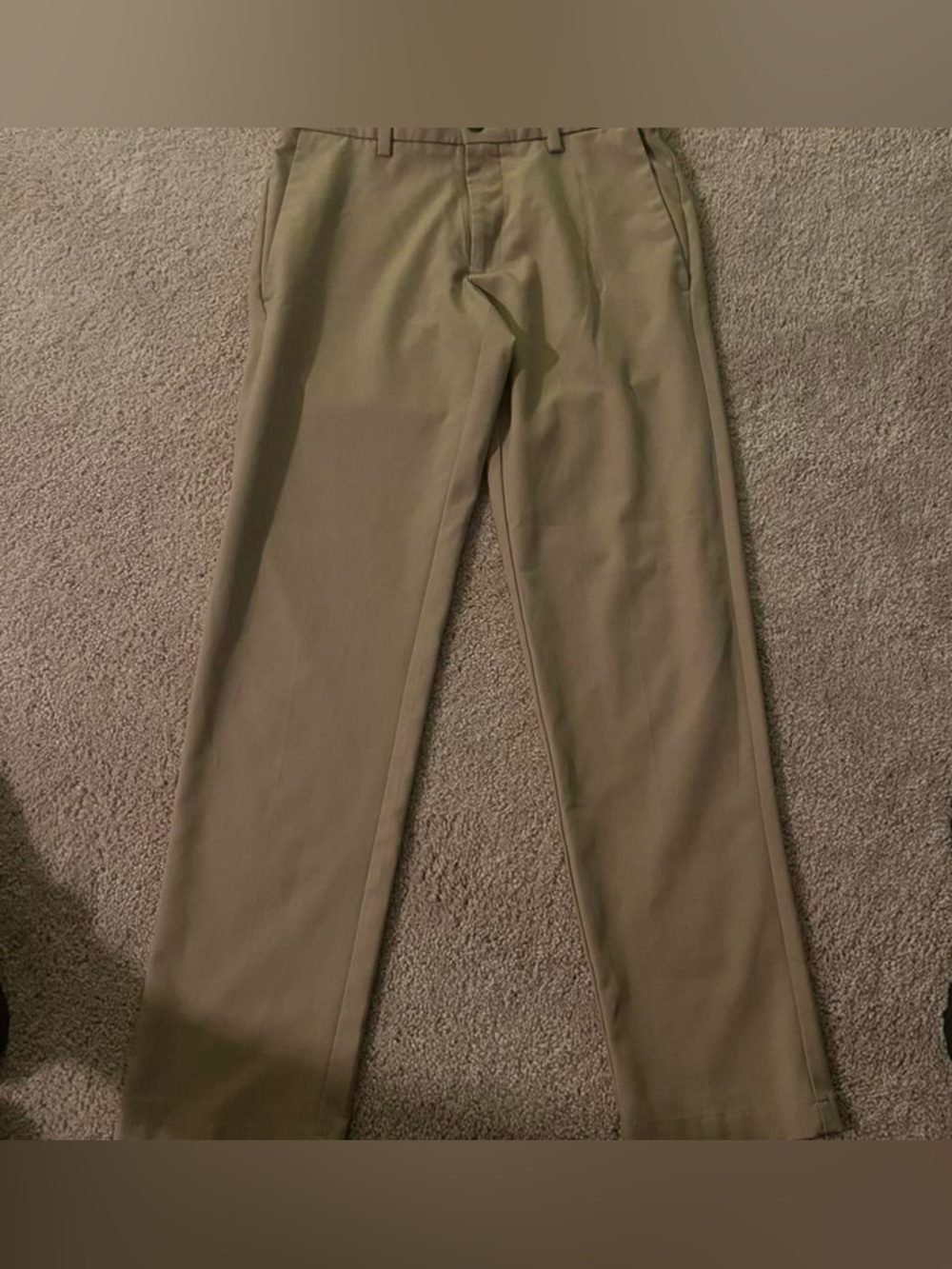 Men's Haggar Slim fit Classic Straight-Leg Dress Pants - Khaki. 29x30